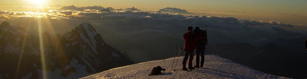 Privately guided and tailor made Mont Blanc course and summit climb in Chamonix