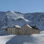 Guided Grand Saint Bernard overnight snowshoe trip